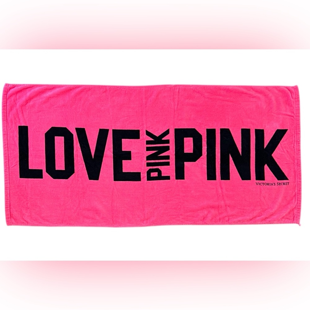 Victorias Secret LOVE PINK Beach Bath Towel Terry Cloth Hot Pink Pool  27x58